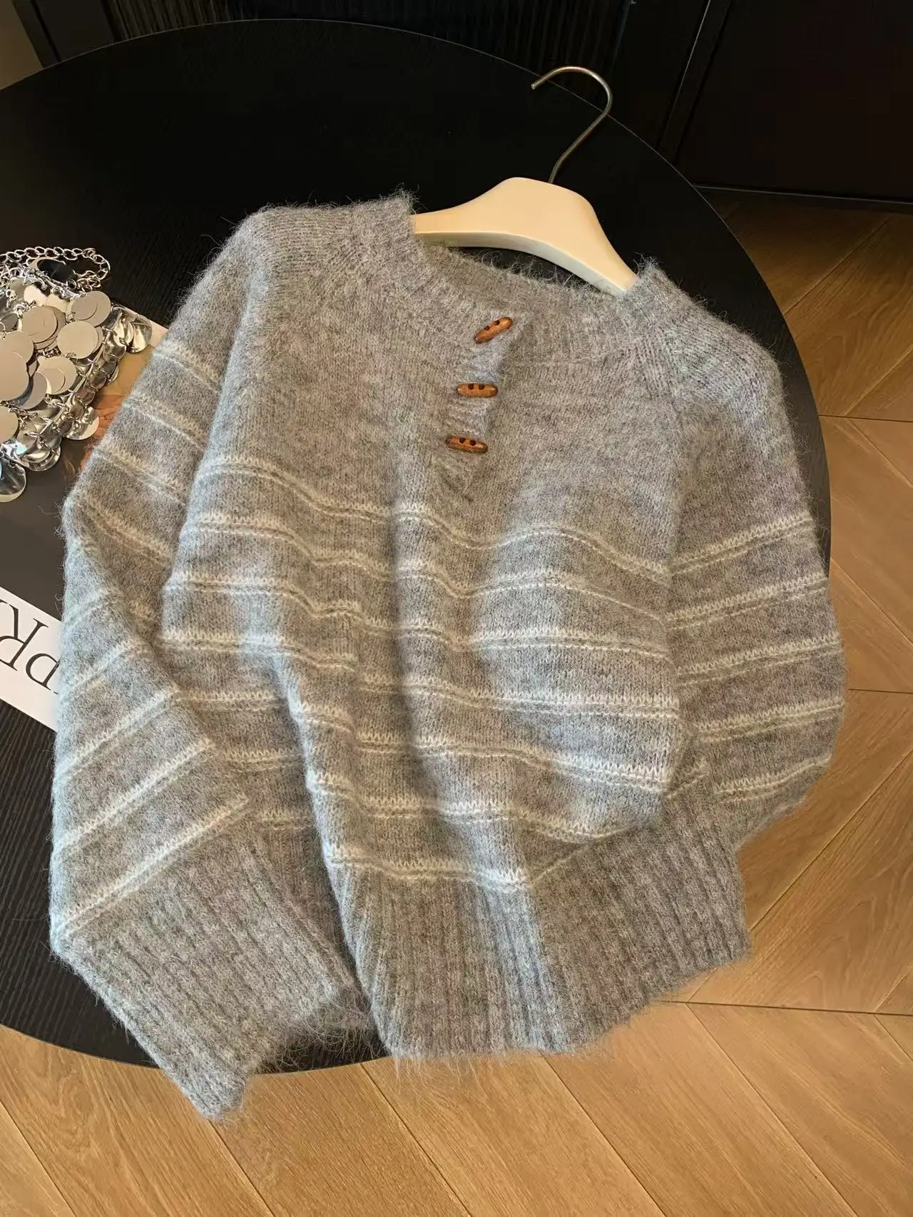 เสื้อสเวตเตอร์ไหมพรมแคชเมียร์ล - Embroidery บทวิจารณ์และราคา