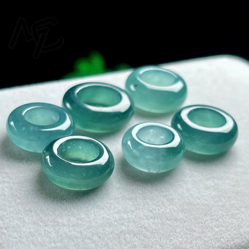 แหวนจี้หยกธรรมชาติสีฟ้าน้ำทะเล - Beading บทวิจารณ์และราคา